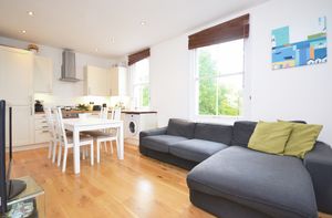 Living area- click for photo gallery